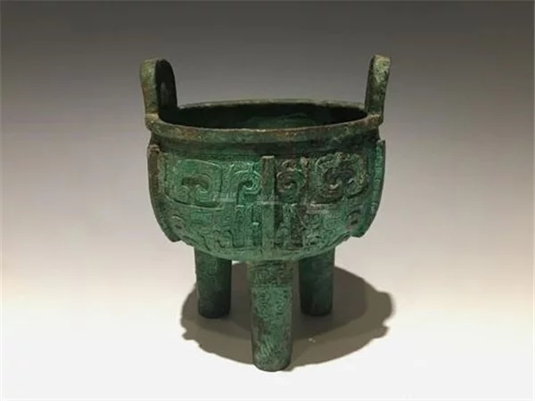 青銅鼎的功能及藝術(shù)特色 青銅鼎的功能及藝術(shù)特色